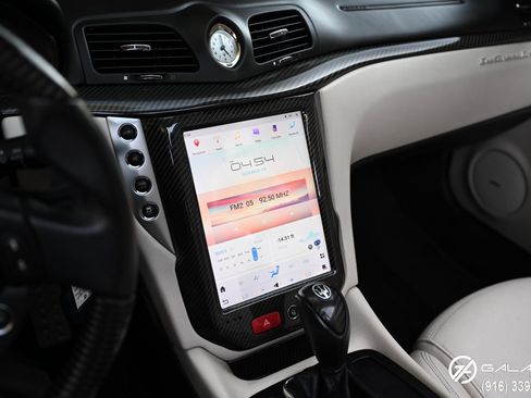 Used 2016 Maserati GranTurismo Sport image 34