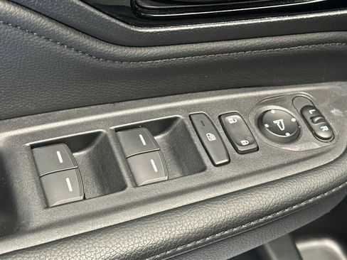 Used 2025 Honda Odyssey Touring image 15