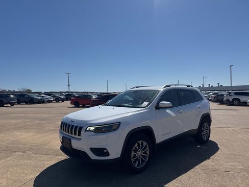 Used 2021 Jeep Cherokee Latitude Lux image 9