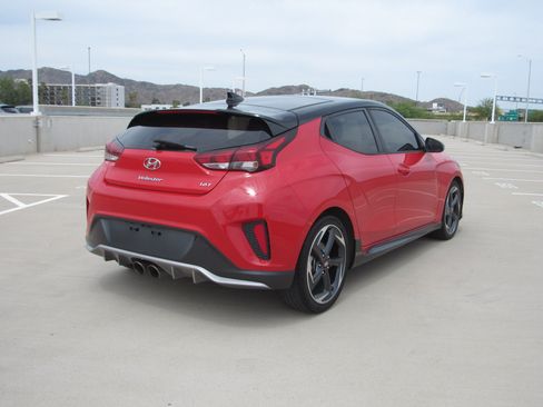 Used 2019 Hyundai Veloster Turbo Ultimate FWD image 5