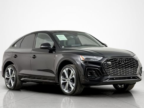 Used 2023 Audi Q5 2.0T Premium Plus w/ Premium Plus Package AWD/4WD image 7