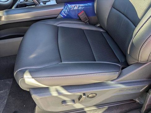 New 2025 Ford F150 Lariat w/ Equipment Group 501A Mid image 4