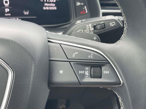 Certified 2025 Audi Q7 3.0T Premium Plus AWD/4WD image 23