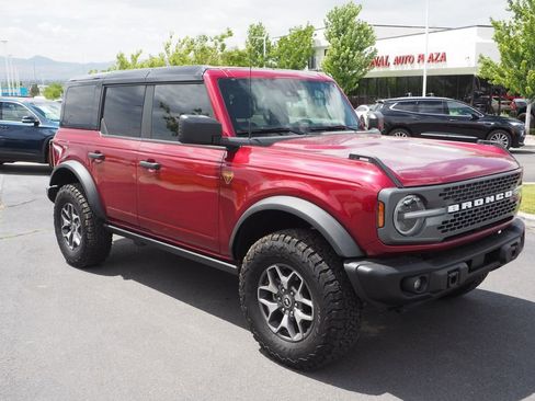 Used 2025 Ford Bronco Badlands AWD/4WD image 9