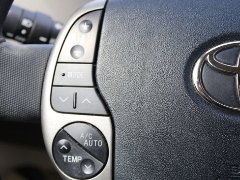 Used 2005 Toyota Prius FWD image 32