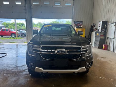 Used 2024 Ford Ranger XLT AWD/4WD image 3