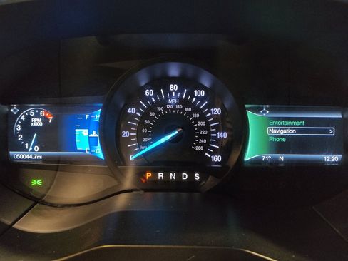 Used 2018 Ford Edge SEL w/ Equipment Group 201A FWD image 23