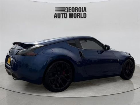 Used 2020 Nissan 370Z Coupe image 4