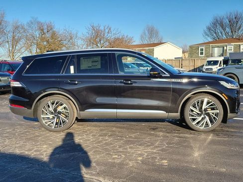 New 2026 Lincoln Aviator Reserve image 3