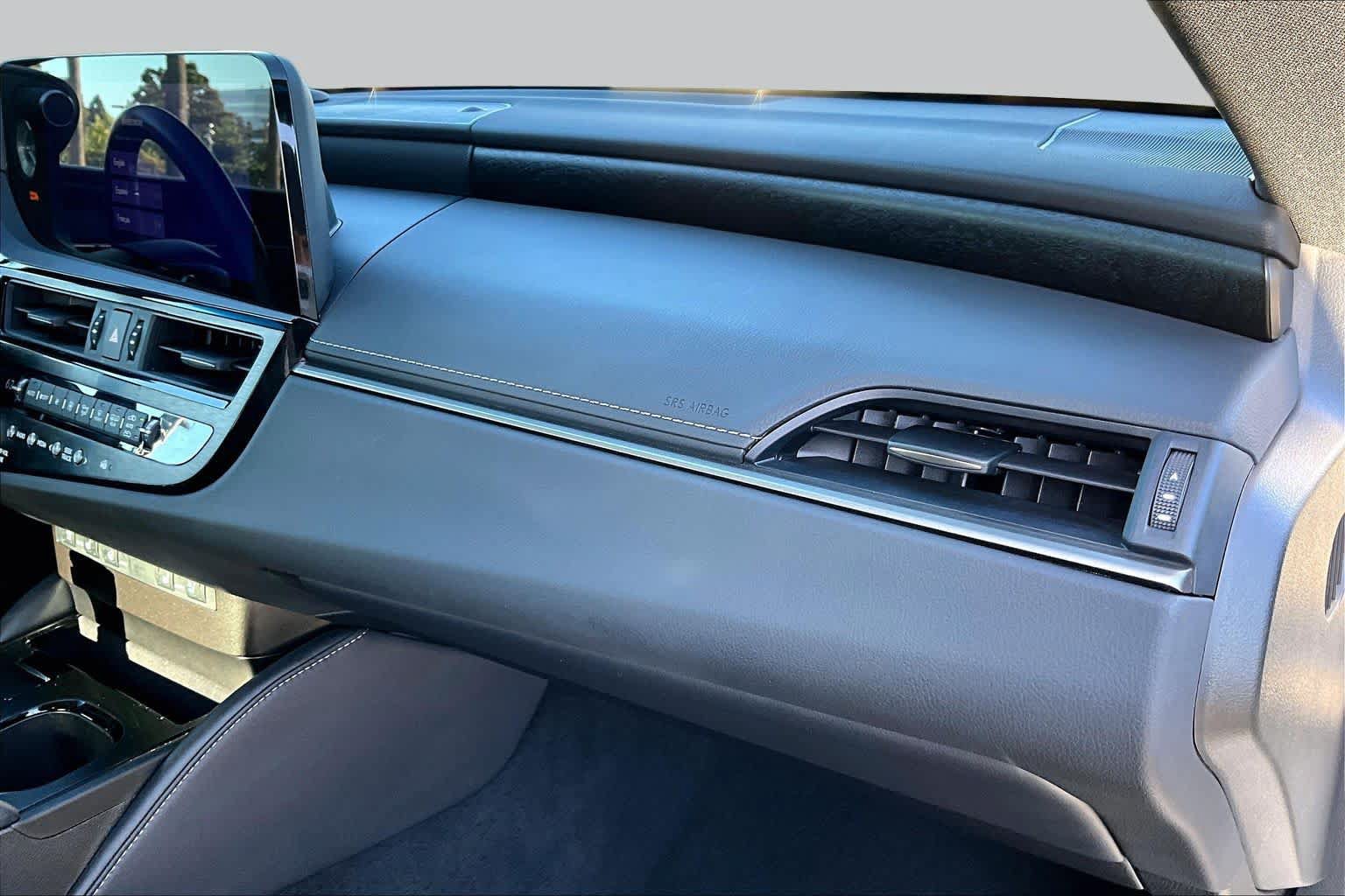 Used 2024 Lexus ES 350 w/ Premium Package FWD image 17