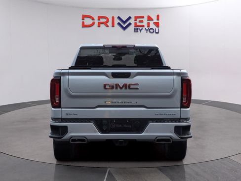 Used 2022 GMC Sierra 1500 Denali w/ Denali Reserve Package image 4