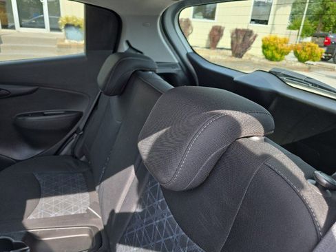 Used 2021 Chevrolet Spark LT image 27