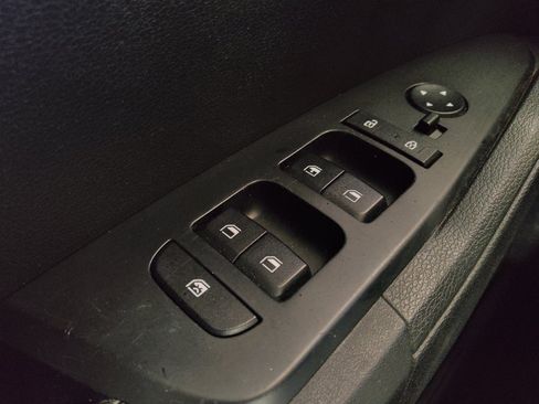 Used 2023 Kia Sportage LX FWD image 27