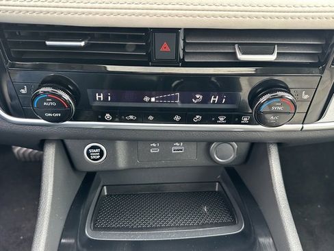 Certified 2023 Nissan Rogue SV w/ SV Premium Package image 36