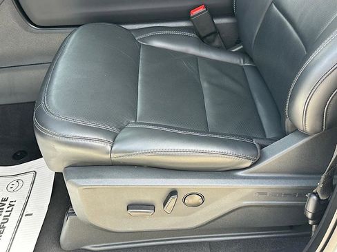 Used 2025 Ford Expedition Max Platinum AWD/4WD image 13