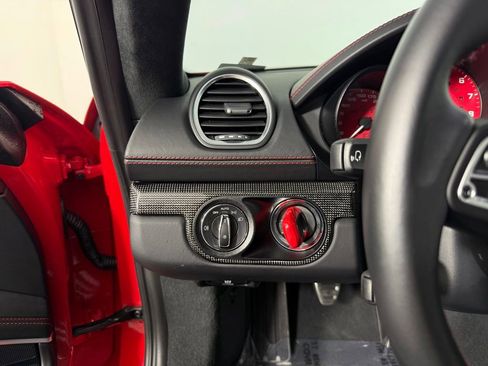 Certified 2024 Porsche 718 Cayman GTS RWD image 25