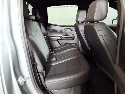 Used 2025 Chevrolet Colorado Trail Boss image 10