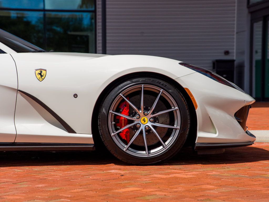 Used 2019 Ferrari 812 Superfast RWD image 22