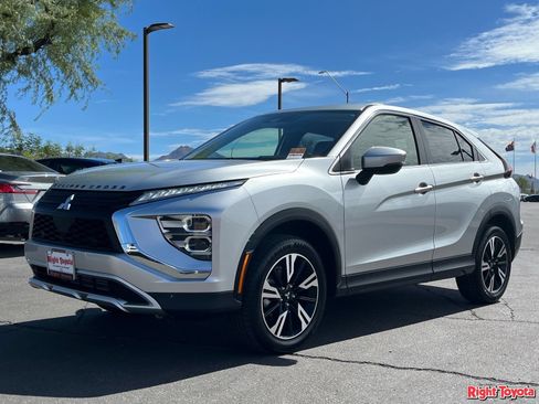 Used 2025 Mitsubishi Eclipse Cross SE AWD/4WD image 2