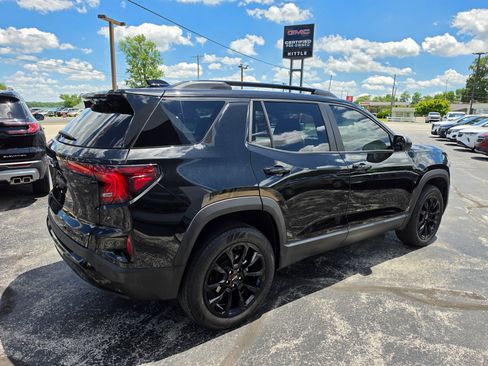 Used 2025 GMC Terrain Elevation w/ Elevation Premium Package AWD/4WD image 4