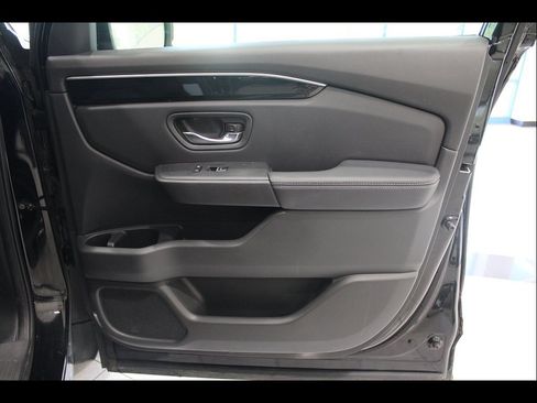 Certified 2023 Honda Pilot Touring image 26