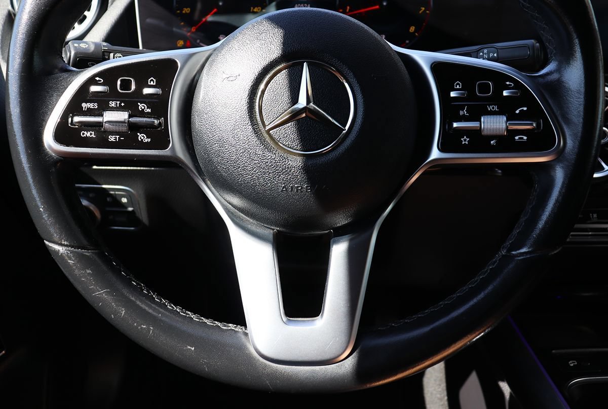 Used 2021 Mercedes-Benz GLA 250 w/ Premium Package image 55