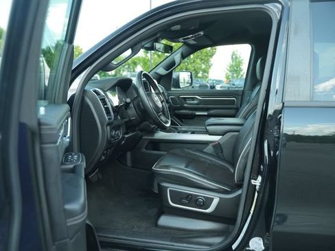 Used 2023 RAM 1500 Laramie AWD/4WD image 12