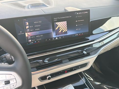 New 2026 BMW ALPINA XB7 AWD/4WD image 28
