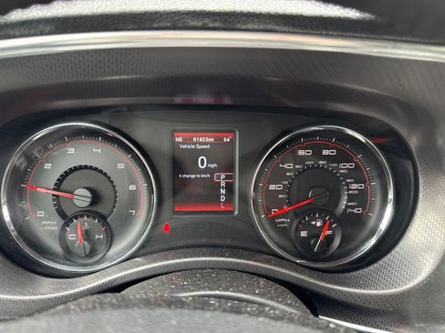 Used 2012 Dodge Charger SXT RWD image 5