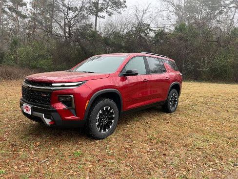 New 2026 Chevrolet Traverse Z71 w/ Enhanced Driving Package image 1