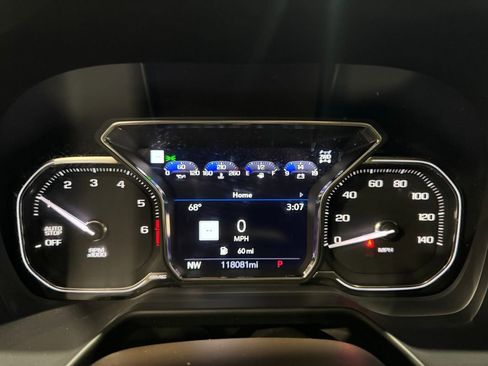 Used 2021 GMC Yukon SLT w/ SLT Luxury Plus Package image 16