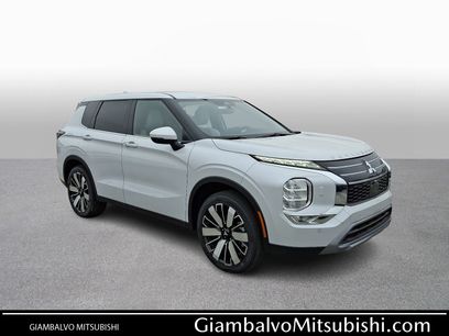 New 2025 Mitsubishi Outlander SE