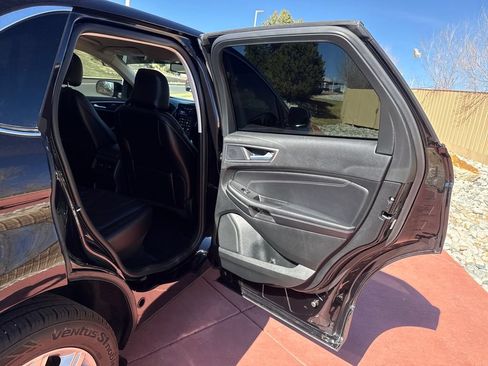 Used 2024 Ford Edge Titanium AWD/4WD image 22