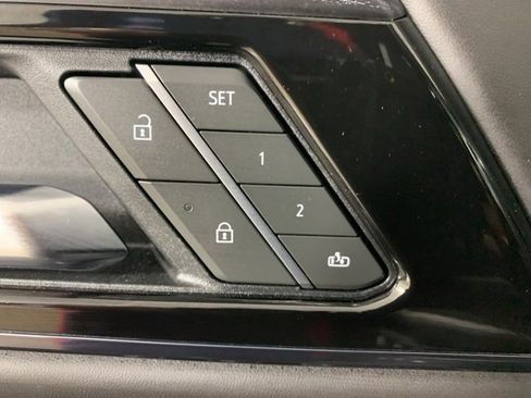 Used 2025 GMC Yukon XL AT4 Ultimate image 20