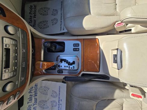 Used 2006 Lexus LX 470 4WD image 19