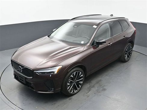 Used 2026 Volvo XC60 B5 Ultra w/ Protection Package Premier image 42