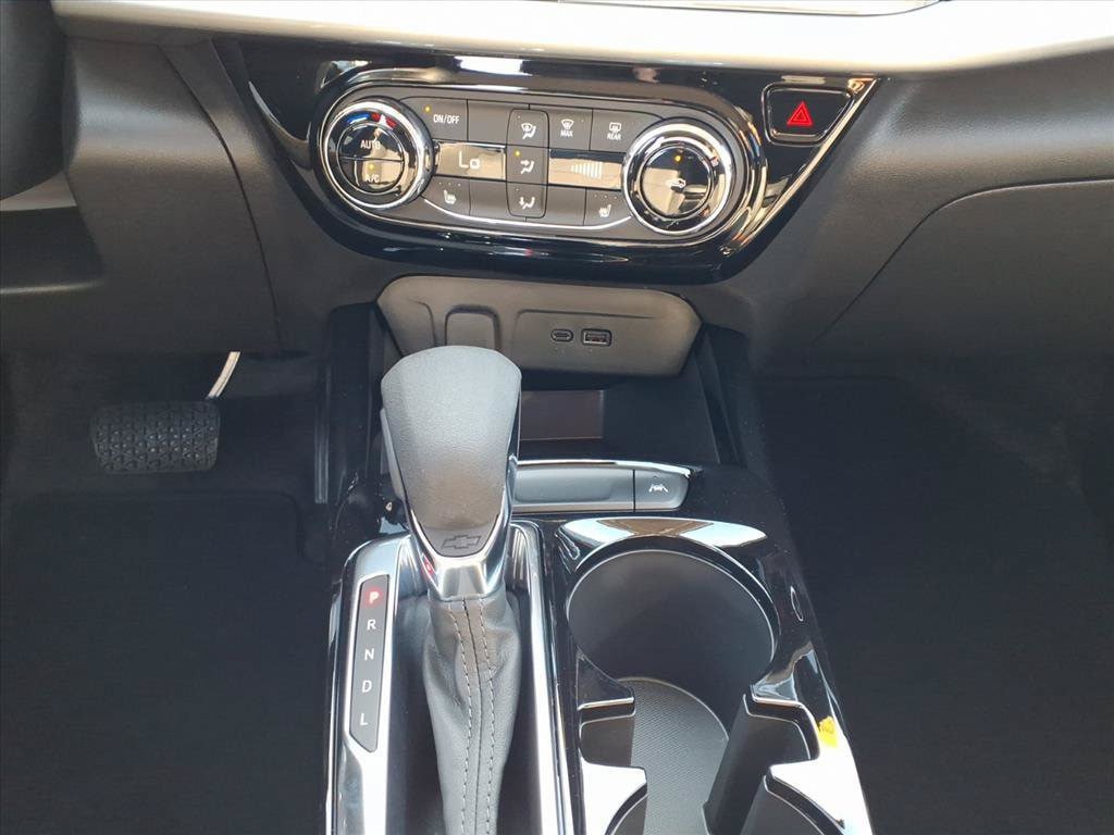 New 2026 Chevrolet Trax LT w/ Driver Confidence Package FWD image 21