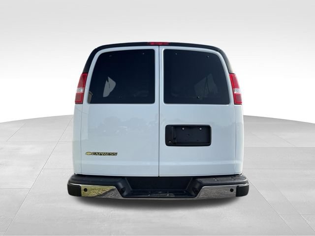 Used 2025 Chevrolet Express 3500 LT w/ LT Preferred Equipment Group RWD image 13