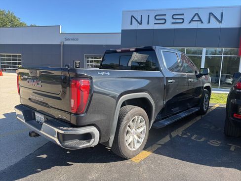 Used 2019 GMC Sierra 1500 SLT w/ SLT Premium Plus Package AWD/4WD image 2