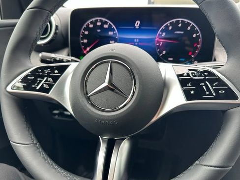 New 2026 Mercedes-Benz GLC 300 4MATIC image 19