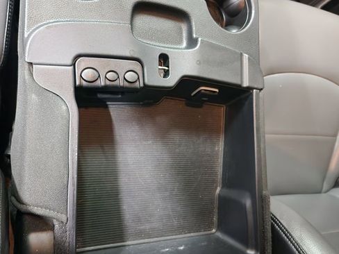 Used 2019 RAM 3500 Tradesman w/ Chrome Appearance Group image 21