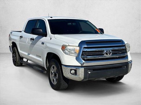Used 2016 Toyota Tundra SR5 image 3