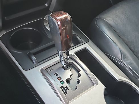 Used 2016 Toyota 4Runner Limited image 21