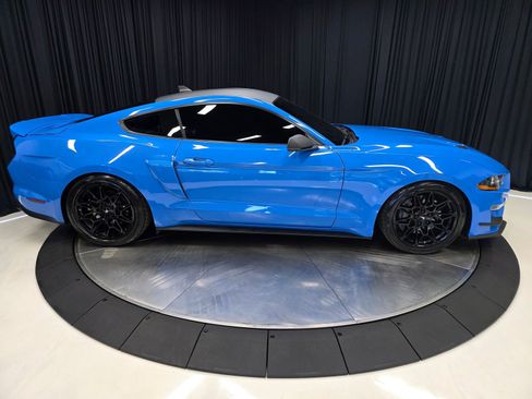 Used 2022 Ford Mustang GT Premium w/ Equipment Group 401A RWD image 12