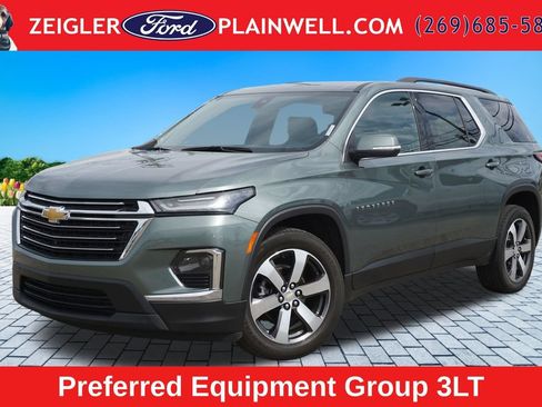 Used 2023 Chevrolet Traverse LT w/ LT Premium Package AWD/4WD image 1
