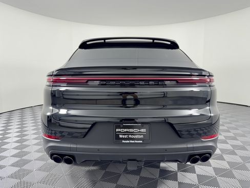 Certified 2026 Porsche Cayenne Coupe AWD/4WD image 11