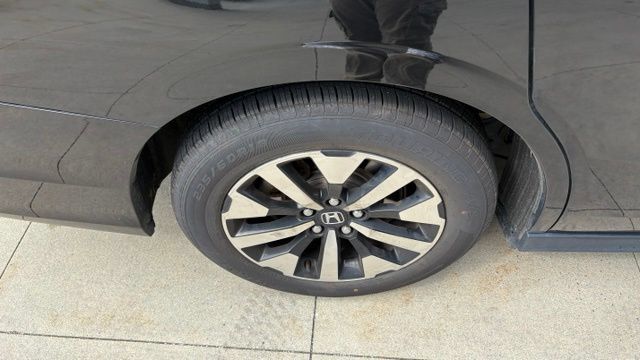 Used 2025 Honda Odyssey EX-L image 10