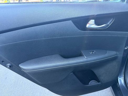 Used 2019 Kia Forte S FWD image 15