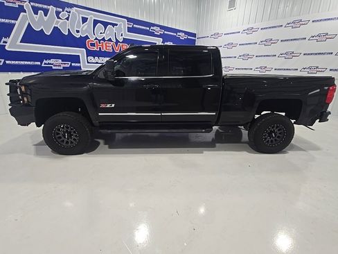 Used 2019 Chevrolet Silverado 2500 LTZ w/ Duramax Plus Package image 6