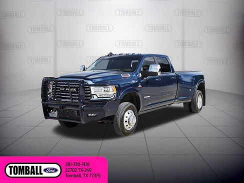 Used 2024 RAM 3500 Limited w/ Towing Technology Group AWD/4WD image 3